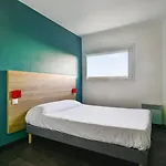 Hotelf1 Hotel