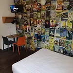 Hotelf1 Hotel