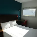 Hotelf1 *