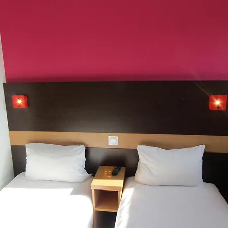 Hotelf1 Hotel