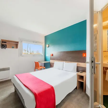 Hotelf1 Hotel