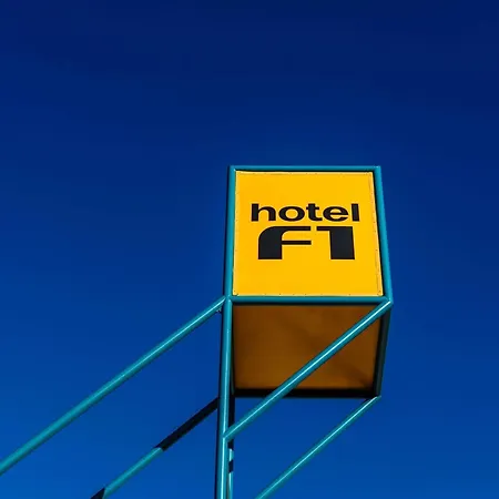 Hotelf1 * Nemours