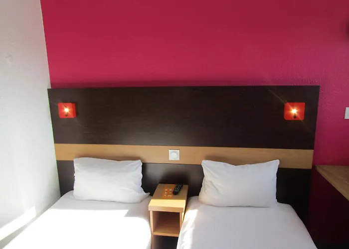 Hotelf1 Hotel
