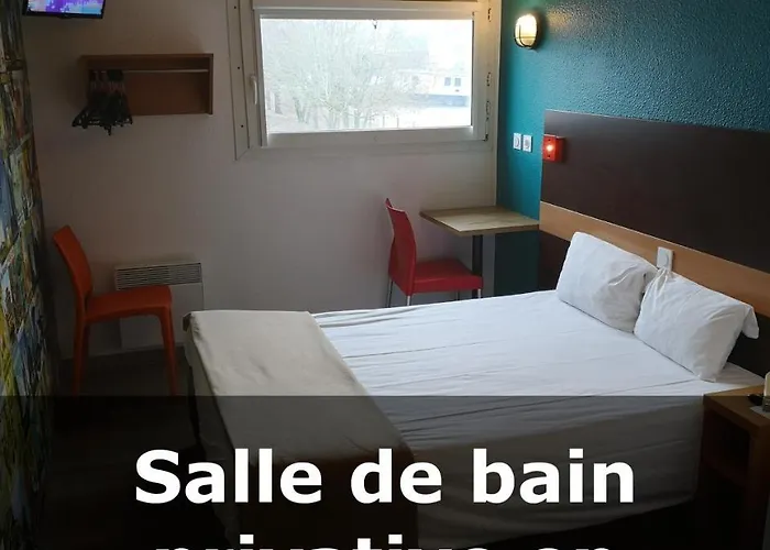 Отель Hotelf1 Немур